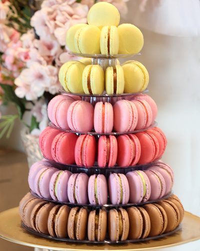 Torre de 6 andares - 84 macarons